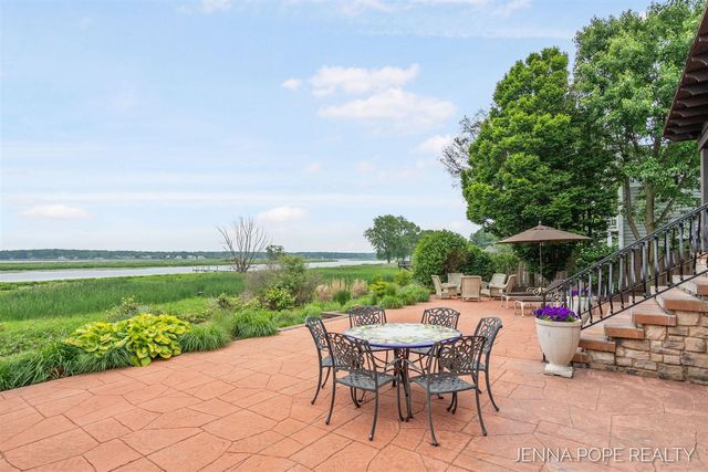 15742 Grand Point Drive, Grand Haven, MI 49417