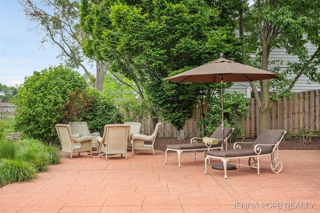 15742 Grand Point Drive, Grand Haven, MI 49417