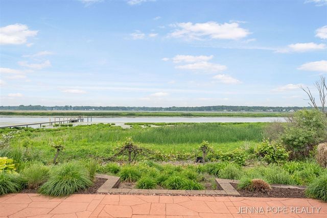 15742 Grand Point Drive, Grand Haven, MI 49417