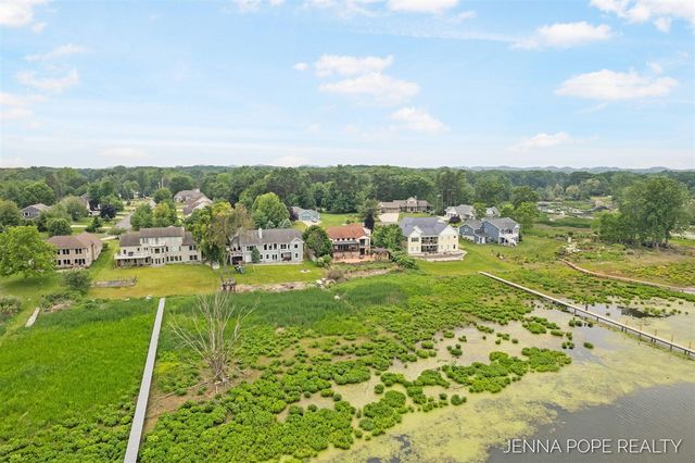 15742 Grand Point Drive, Grand Haven, MI 49417