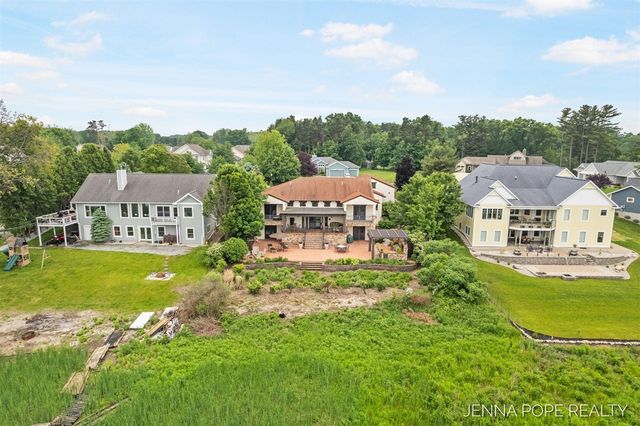 15742 Grand Point Drive, Grand Haven, MI 49417