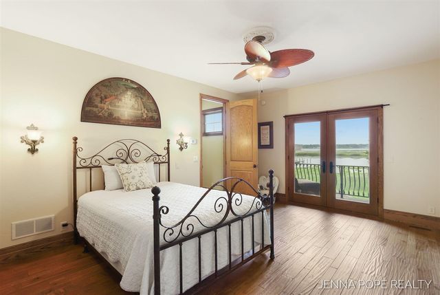 15742 Grand Point Drive, Grand Haven, MI 49417