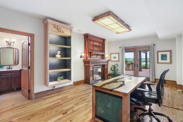 15742 Grand Point Drive, Grand Haven, MI 49417