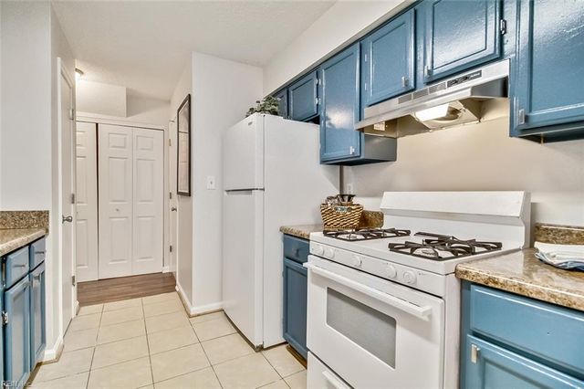 12916 Daybreak CIR, Newport News, VA 23602