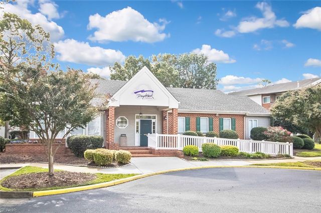 12916 Daybreak CIR, Newport News, VA 23602