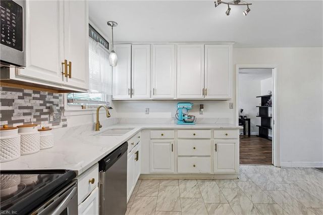 3409 Custer CT, Hampton, VA 23666