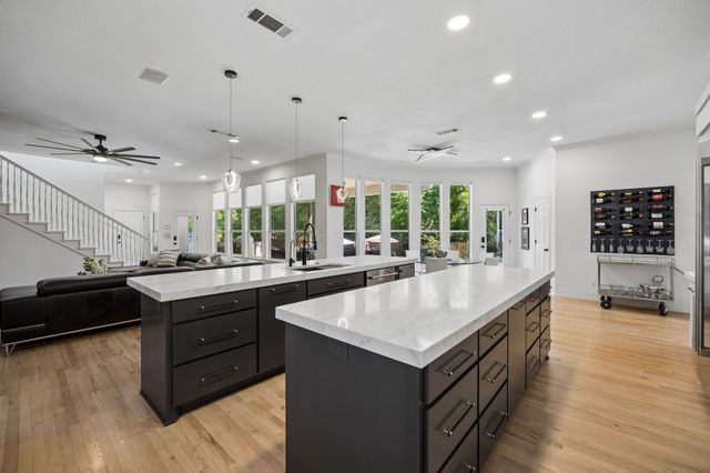 902 Independence Parkway, Southlake, TX 76092