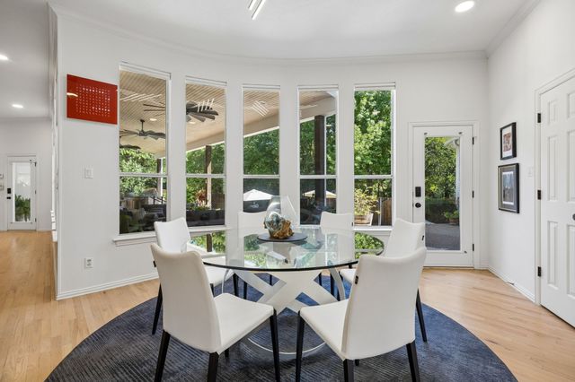 902 Independence Parkway, Southlake, TX 76092