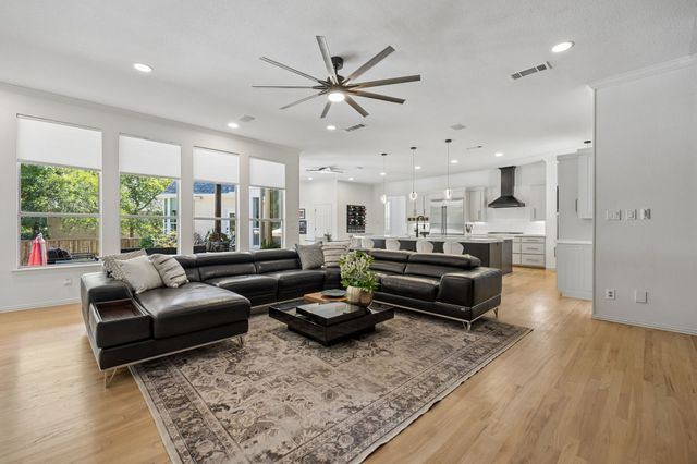 902 Independence Parkway, Southlake, TX 76092
