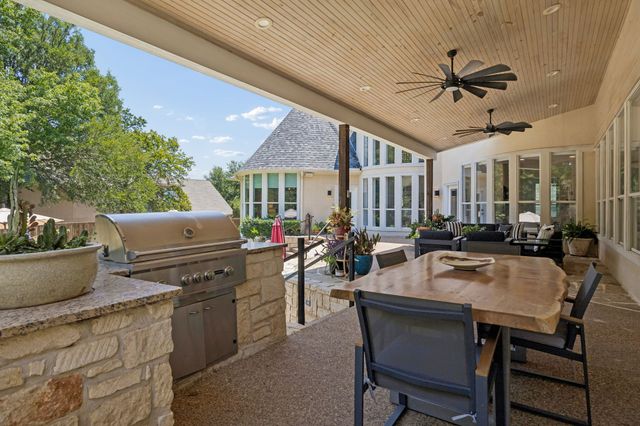 902 Independence Parkway, Southlake, TX 76092