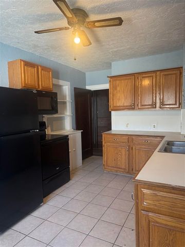710 NW Arlington Ave, Lawton, OK 73507