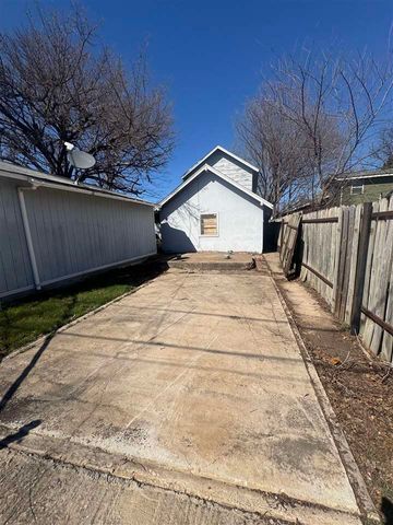 710 NW Arlington Ave, Lawton, OK 73507