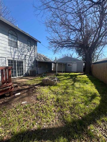 710 NW Arlington Ave, Lawton, OK 73507