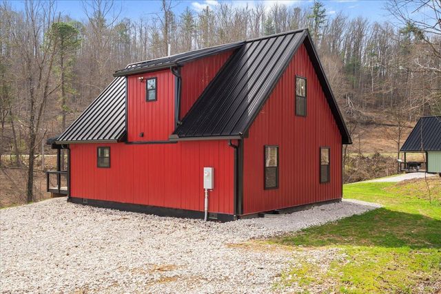 87 Storm Road, Stanton, KY 40380