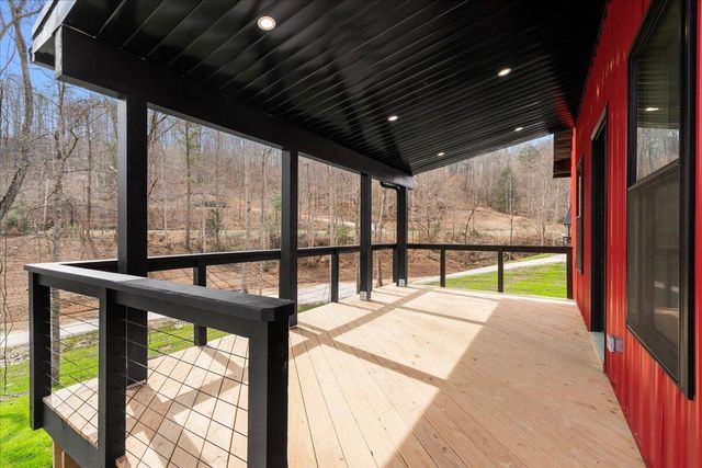 87 Storm Road, Stanton, KY 40380