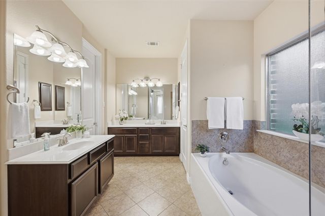 505 Parkhaven Drive, Mckinney, TX 75071