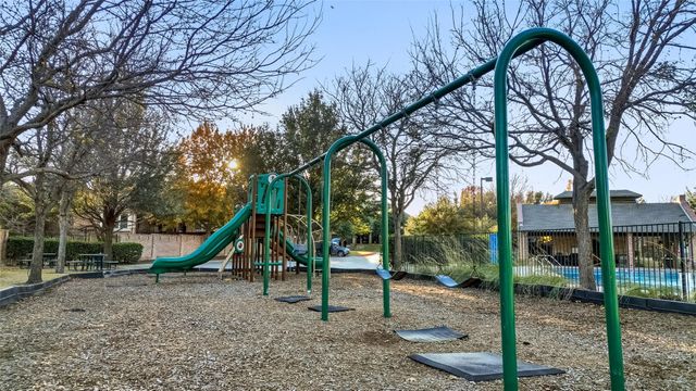 505 Parkhaven Drive, Mckinney, TX 75071