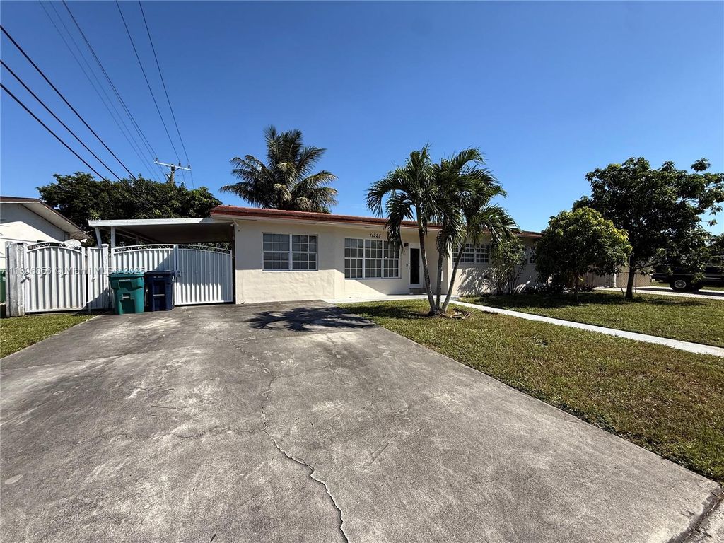 11325 NW 59th Ct, Hialeah, FL 33012
