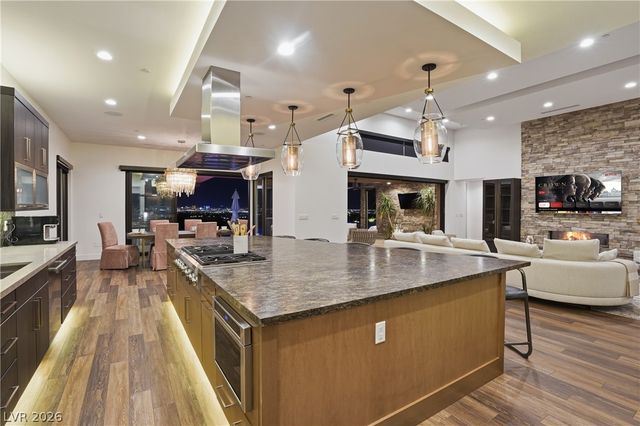 2224 Ledge Rock Lane, Henderson, NV 89052