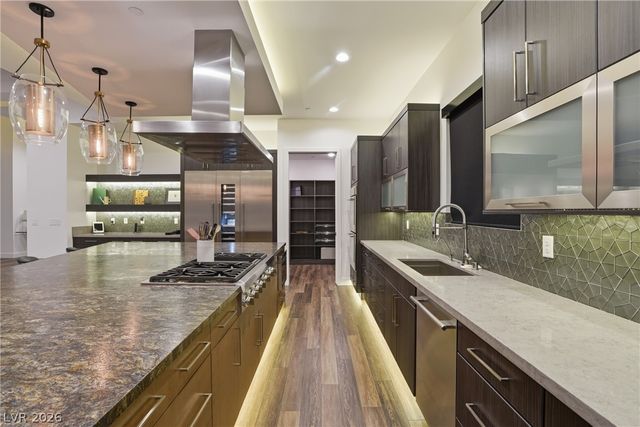 2224 Ledge Rock Lane, Henderson, NV 89052