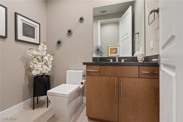 2224 Ledge Rock Lane, Henderson, NV 89052