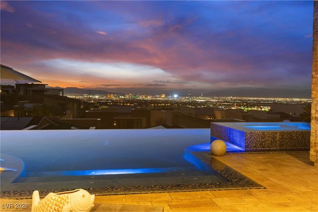 2224 Ledge Rock Lane, Henderson, NV 89052