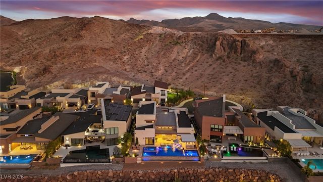 2224 Ledge Rock Lane, Henderson, NV 89052