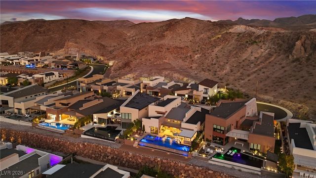 2224 Ledge Rock Lane, Henderson, NV 89052