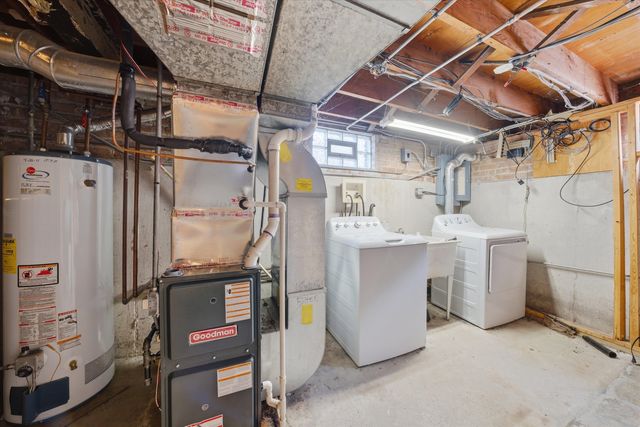 7720 S Kolmar Avenue, Chicago, IL 60652