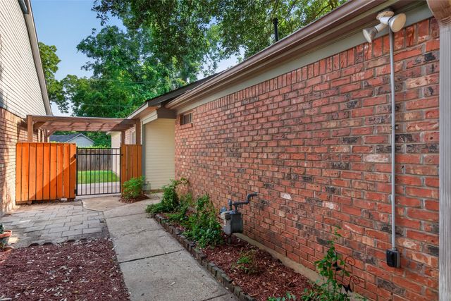 1307 Pecan Square, Bossier City, LA 71112