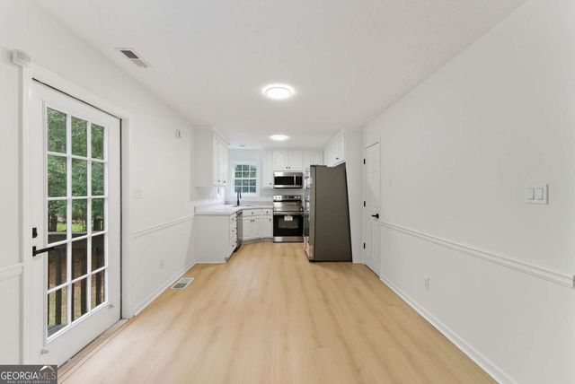 424 S Pine Hill Road, Griffin, GA 30224