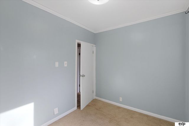 5828 Ohio Street, Omaha, NE 68104