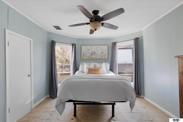 5828 Ohio Street, Omaha, NE 68104