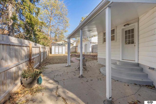 5828 Ohio Street, Omaha, NE 68104