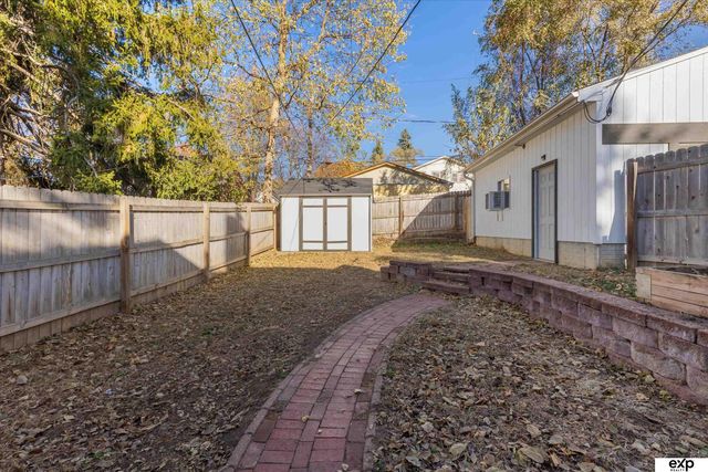 5828 Ohio Street, Omaha, NE 68104