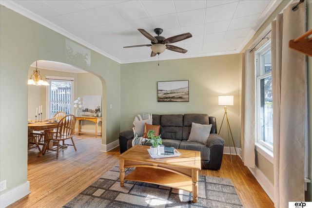 5828 Ohio Street, Omaha, NE 68104