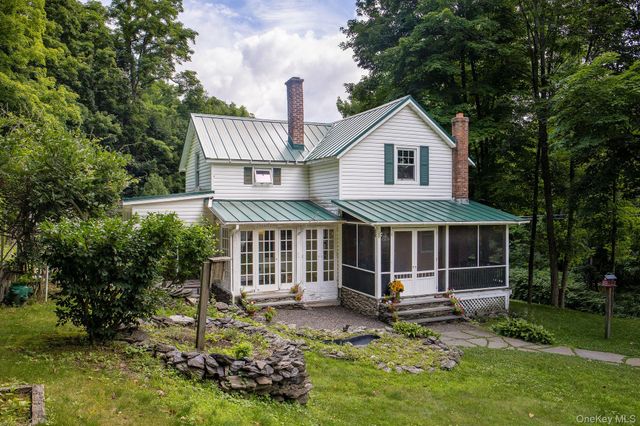 390 Water Street Road, Hudson, NY 12534