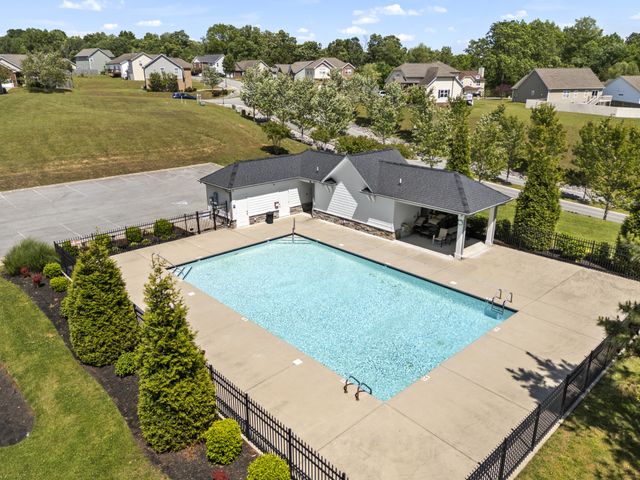 209 Wyburn Pl, Burns, TN 37029