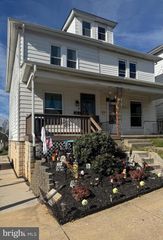 300 N FRANKLIN ST, Red Lion, PA 17356