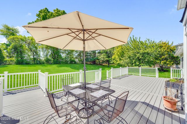 16 Cape May Drive, Marlboro, NJ 07746