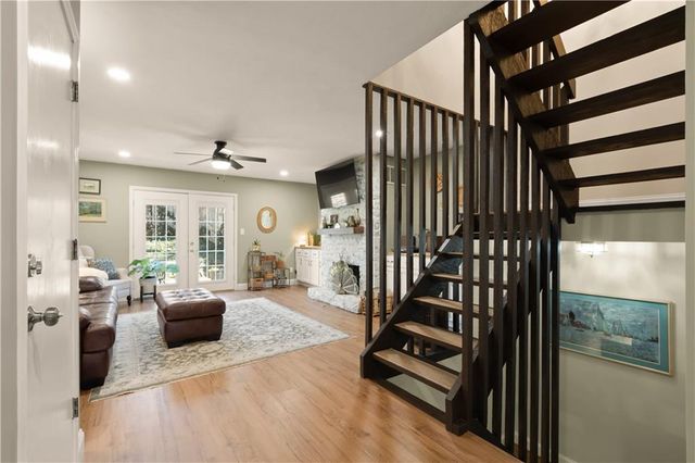 5557 Santa Fe Drive, Overland Park, KS 66202