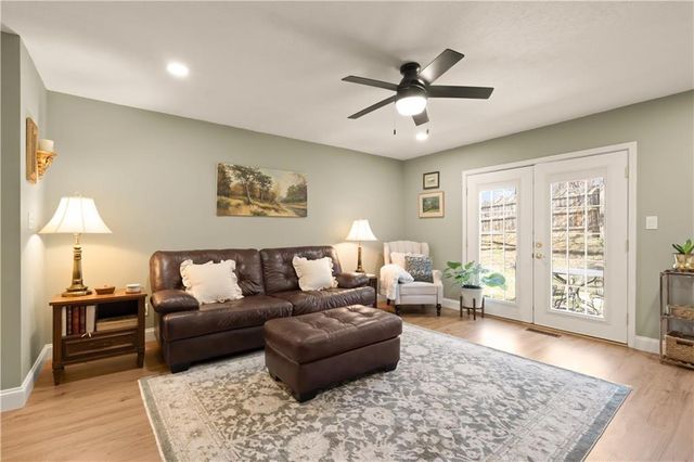 5557 Santa Fe Drive, Overland Park, KS 66202