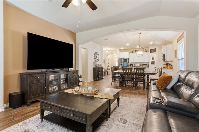 2924 Beutel Road, Waco, TX 76655