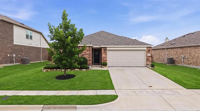 1628 Trace Drive, Aubrey, TX 76227