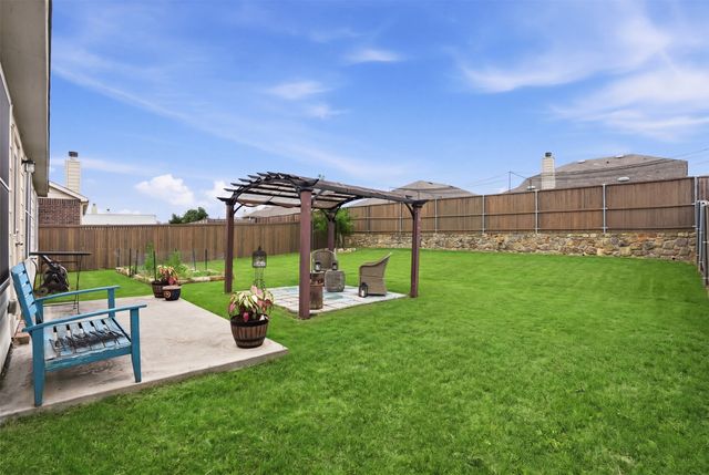1628 Trace Drive, Aubrey, TX 76227