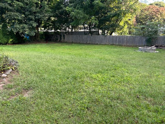 27 Hilltop St, West Springfield, MA 01089