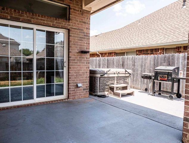 5528 Milford Drive, Fort Worth, TX 76137