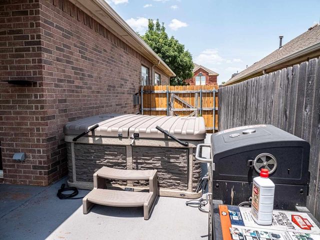 5528 Milford Drive, Fort Worth, TX 76137