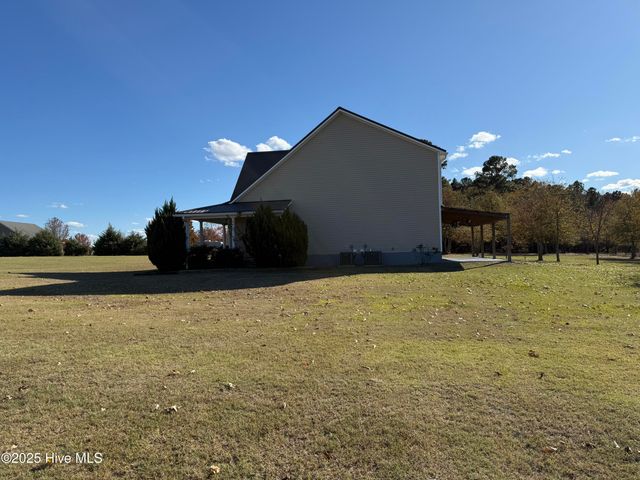 140 James H Road, Cameron, NC 28326