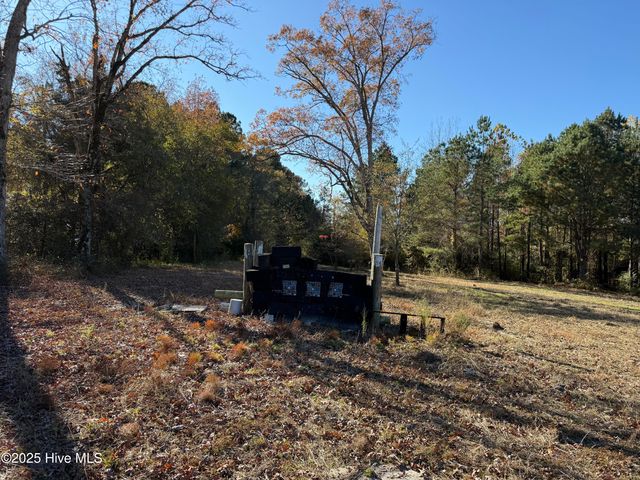 140 James H Road, Cameron, NC 28326